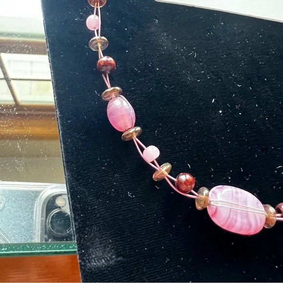 Necklace and earrings with pink accents , 16 inches with a 2 inch extender. - Picture 7 of 9